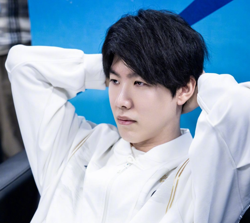 TES胜者群访 主教练：队伍BP不出问题，是能赢下所有队伍的