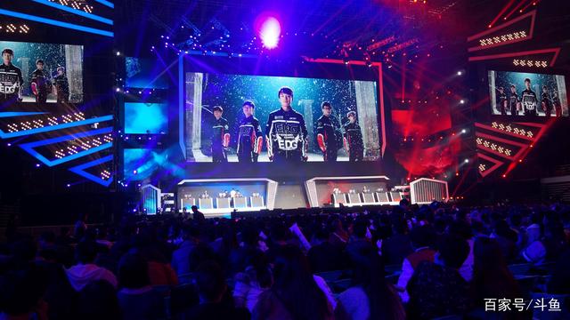 IG赛后群访：大家一直都在汲取经验，很敢操作